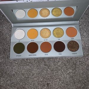 JACKYN HILL X MORPHE ARMED AND GORGEOUS PALETTE